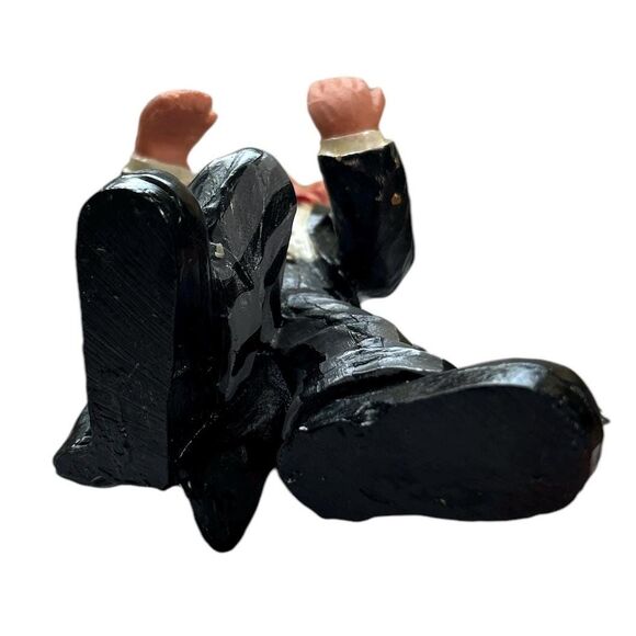 Ganz James the Butler with Red Bow Tie Resin Kitchen Spoon Rest Holder - Picture 7 of 7